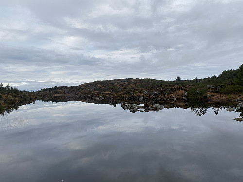 Storesåt sett frå utløpet (søraustenden) av Oskereidvatnet