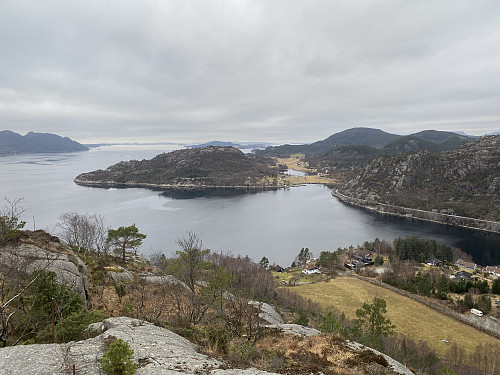 Ytre Skjeivik med Lerangshammaren