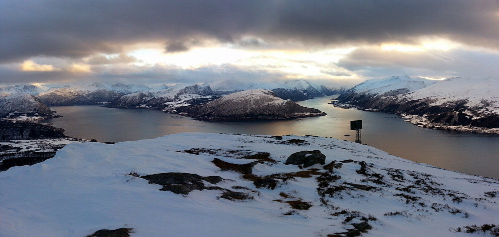 Flott utsikt fra toppen av Helgehornet