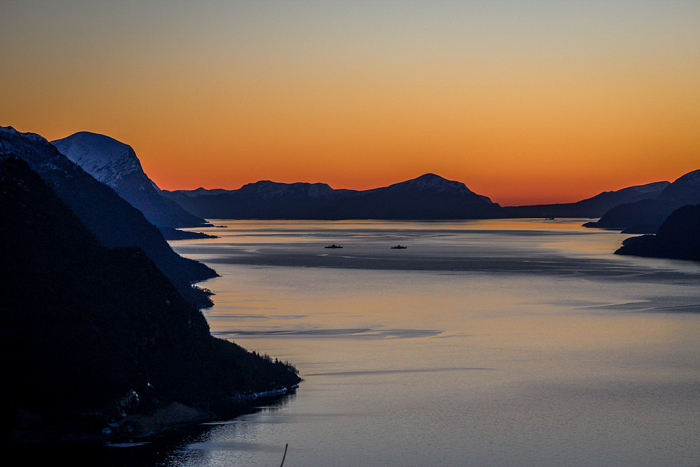 Storfjorden etter solnedgang