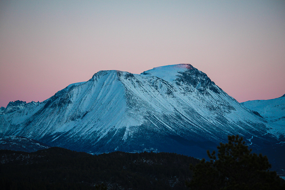 Skopphornet etter solnedgang
