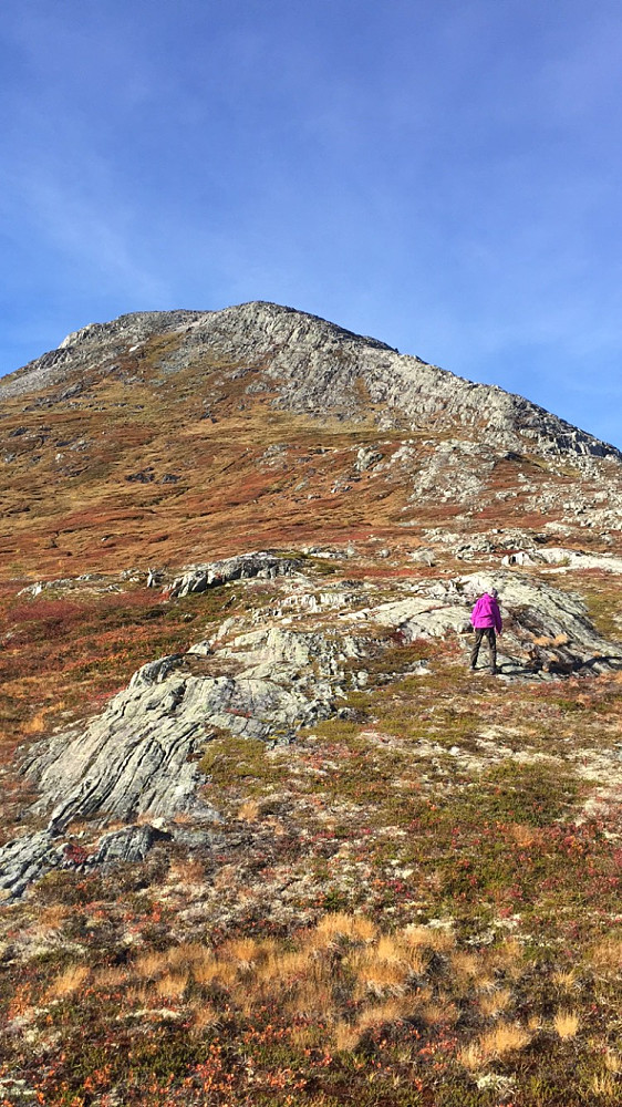 Så starter morroa. Opp langs eggen