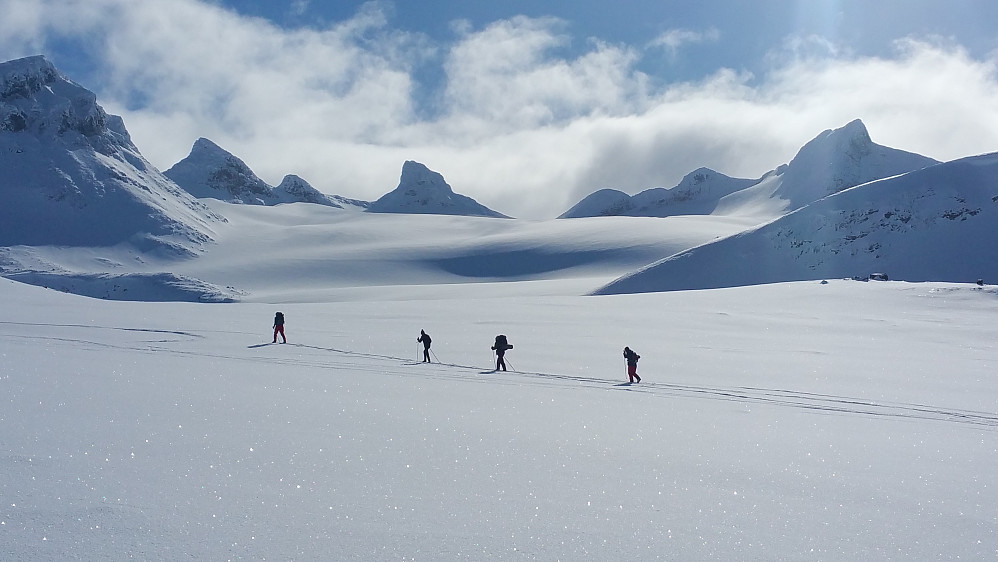 Smørstabbreen og Smørstabbtindan.