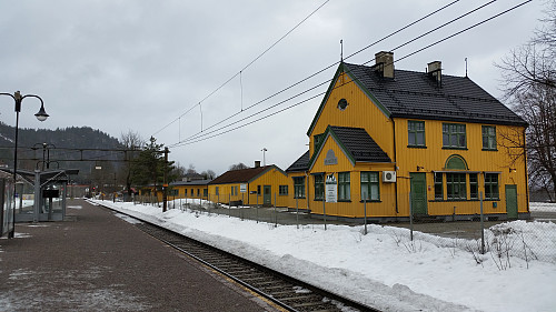 Hvalstad stasjon
