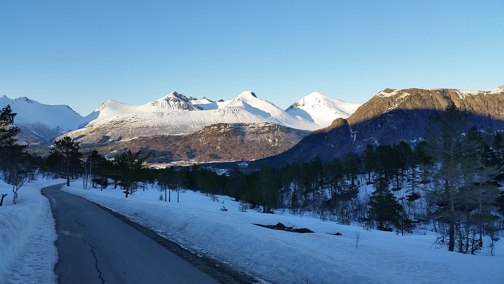Kyrkjetaket sett fra Vengedalen