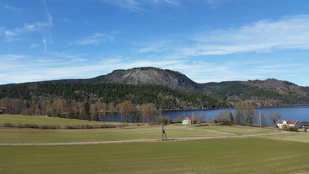 Utsikt mot Hørtekollen,sett fra Sylling.