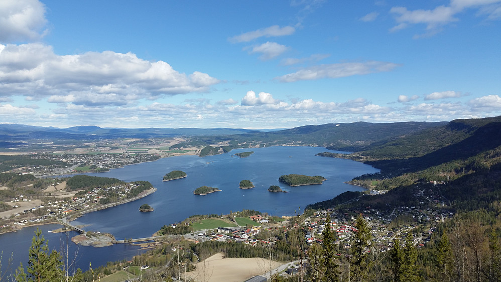 Sundvollen sett fra Kongens utsikt