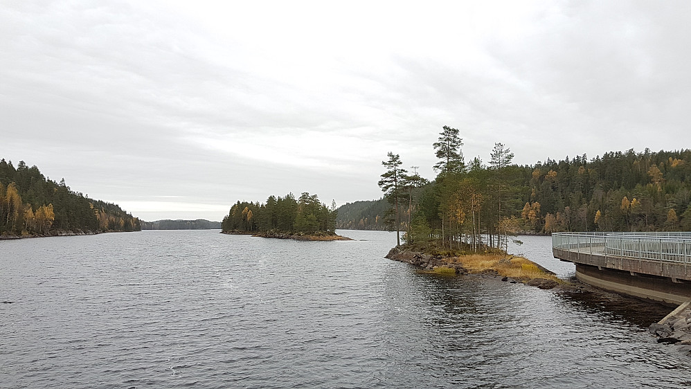 Demningen ved Nord-Elvågå.