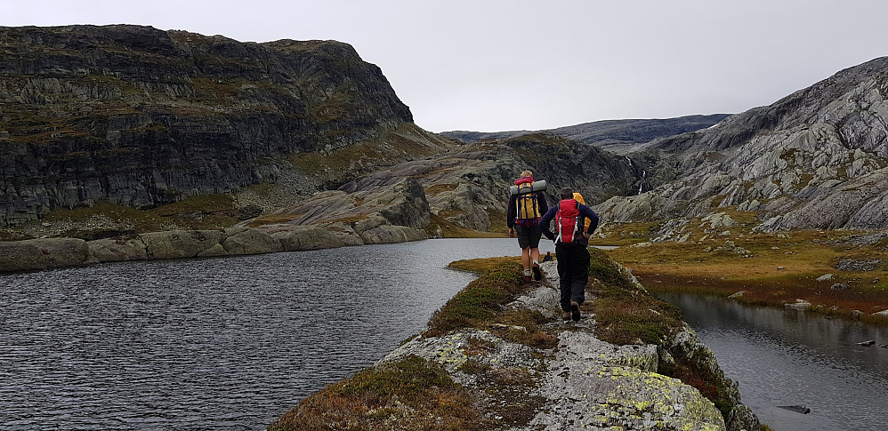  Dag 2: Langs Båntjønn mot Fallet