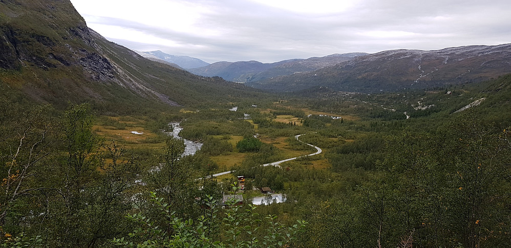 Dag 2: Utsikt fra Ørneberget stasjon mot vest. MUH skimtes nederst i bilde