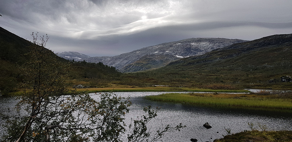 Dag 2: Ved Rundavatn med Nordbotnnuten/Fessanuten bak.