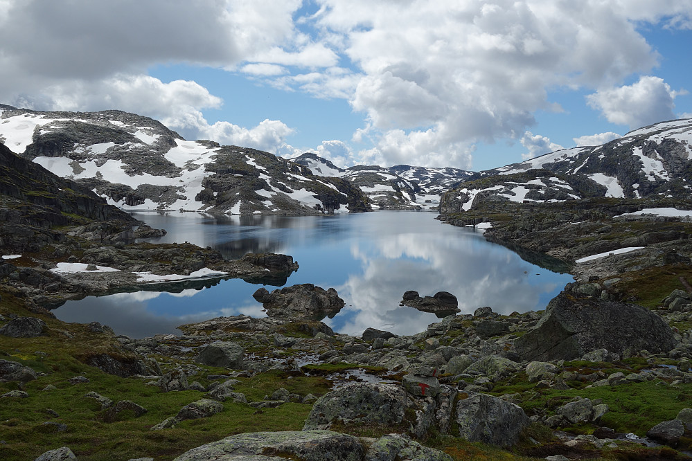 Kaldavann (hytta er og på bilde)