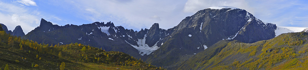 Eggskartind - Kjerringtind - Garntindan (Old Man er toppen/pinakkelen høyest mot himmelen) - Svartfjellet Sør - Svartfjellet