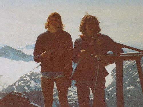 Geir & Annar på Galdhøpiggen i juli 1974.