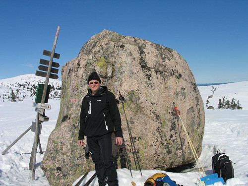 "Store Steinen". Et kjent landemerke på Vikerfjell.
