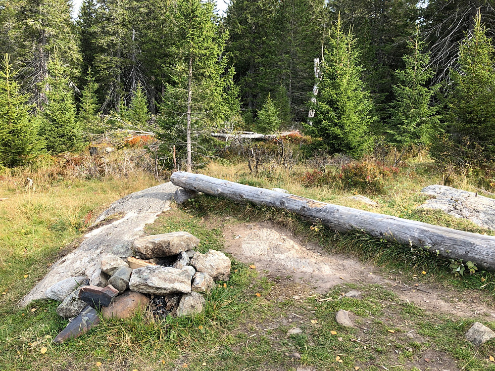 Bålplass på utsiktspunktet