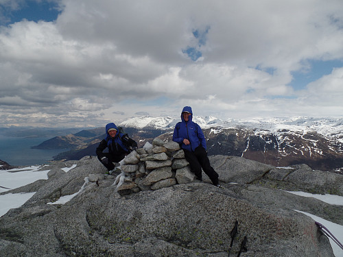 To barske karer på Tverrfjellet