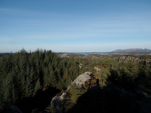 Nordover nordre Askøy. Eldsfjellet høyre