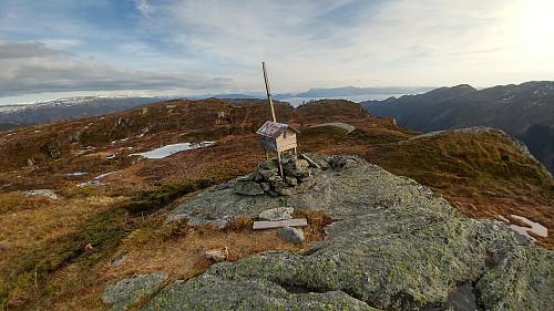 Bergsfjellet med "toppkasse"
