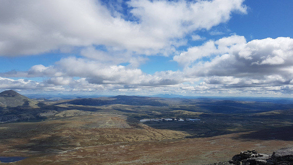 Rendalssølen i øst.