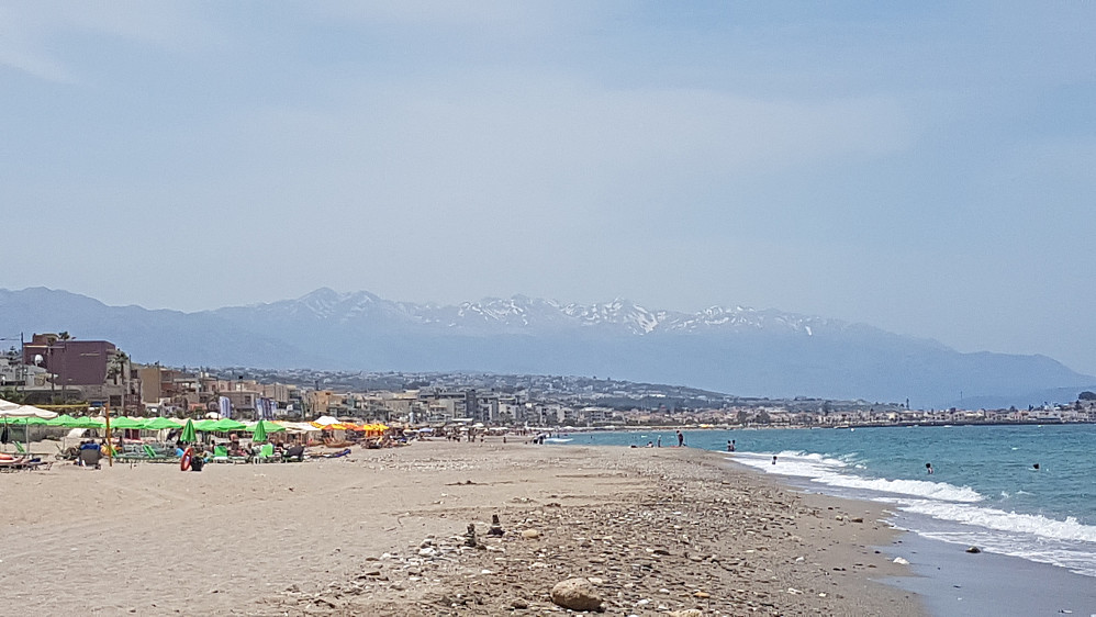 June 1; White Mountains as seen from Rethymnon. Still a lot of snow!