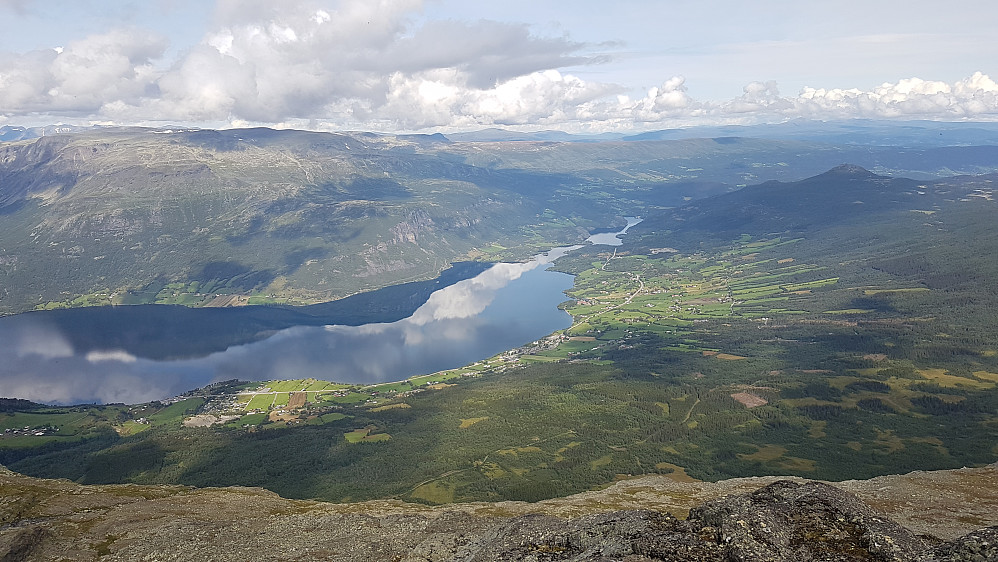 Vakkert; Vang og Vangsmjøse