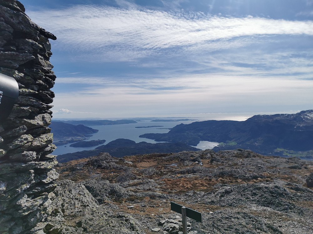 Utsikt sørvestover Boknafjorden