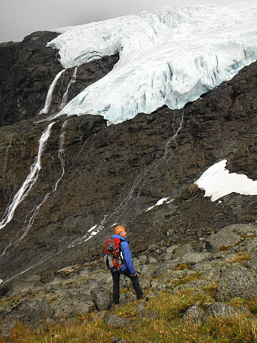 Passering av brefallet til Gjertvassbreen