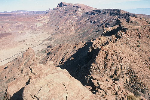 The traverse; looking northwards along crater Ridge with Montana de Guajara in upper center