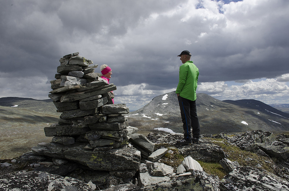 Eriksrudhøe 1535 moh. Gravskardhøgda i bakgrunnen.