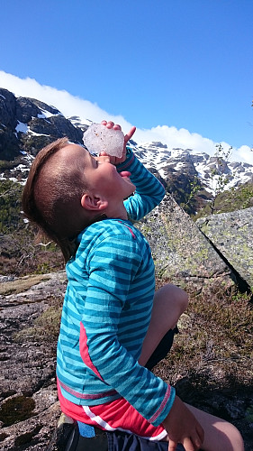 Juni-tur til 600 moh med snø!!