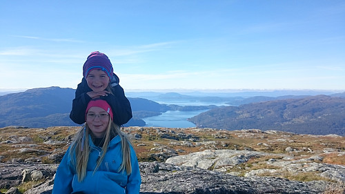 Glade barn på Skredkollen