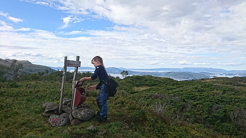 På jakt etter koden på Strondahaugane