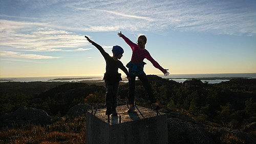 Søsken på Lyklingfjellet