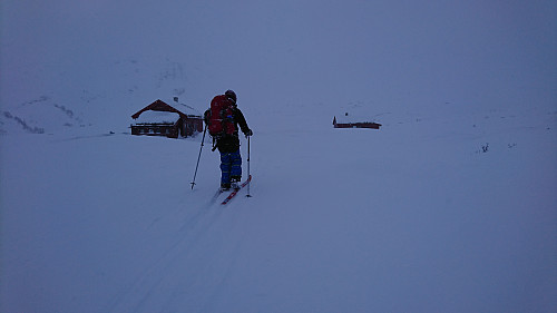 Etterhvert mye snø i lufta og da er det godt når målet er i sikte - Simlebu