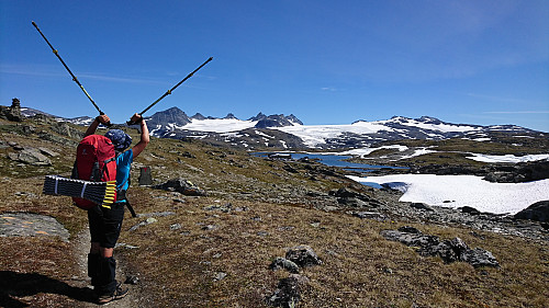 Juhuu, der er Sognefjellshytta.
Men for en nedtur, her var det ikke skikkelig mat å få, kun søtsaker.