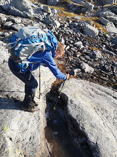 Veldig gøy å hakke is på alle frosne vann