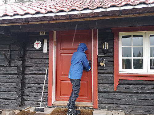 Spennende å åpne døren til en ny hytte - nr 5