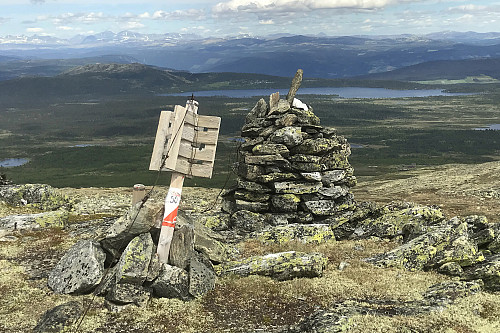 Storslåkampen og Feforkampen i bakgrunnen