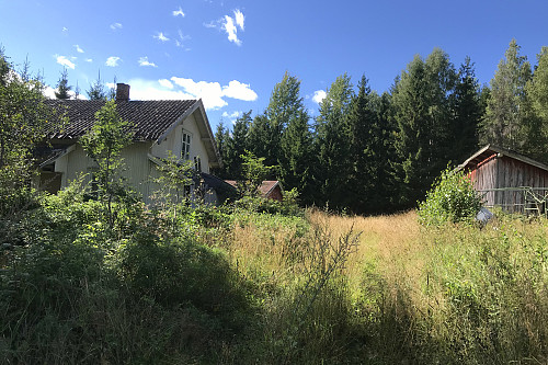 Sol, blå himmel og idyll. Men det var i gamle dager det