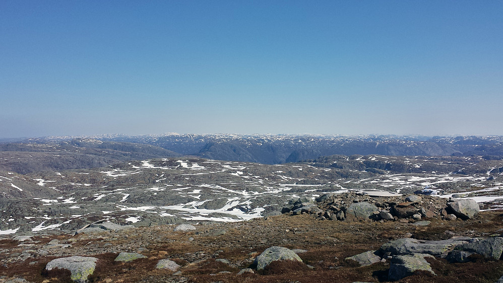 Nordøst mot Bjerkreimsheiene