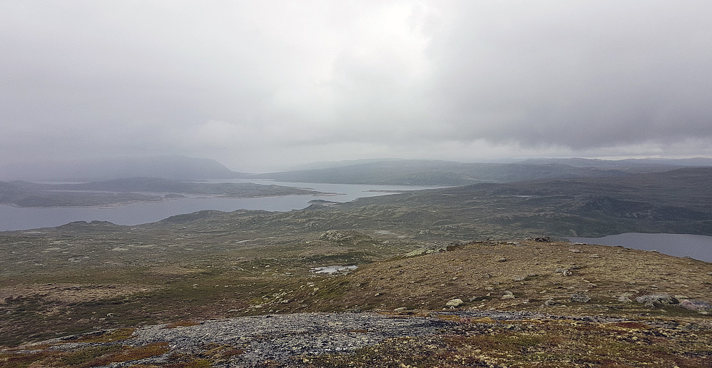 Utsikt nordover mot Kalhovdfjorden og Kalhovd