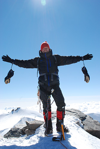 Lykkelig på toppen av Dufourspitze