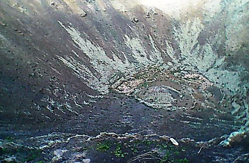 Nedsikt i krateret