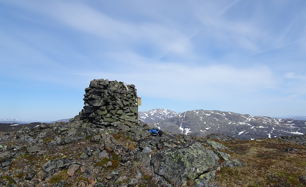 Toppen av Melshogna med Fongen og Ruten i bakgrunnen