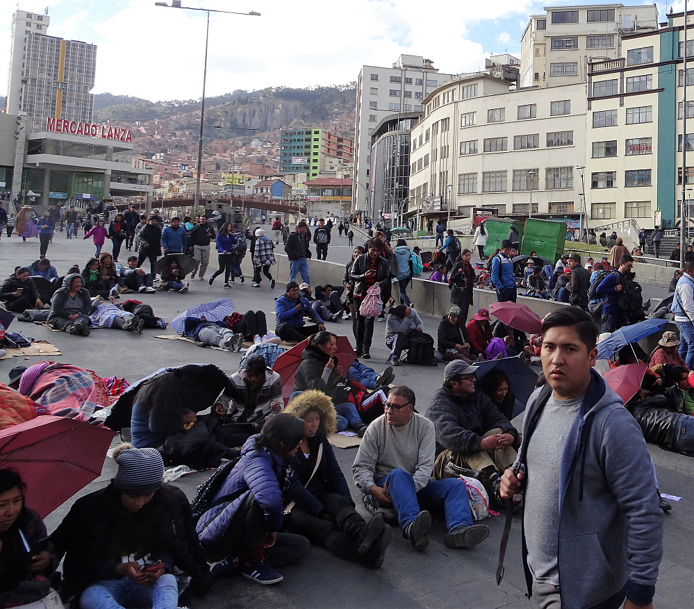 Stuent-denonstrasjoner i hovedgata gjorde ikke trafikkbildet i La Paz enklere. Demonstrasjoner foregikk daglig.
