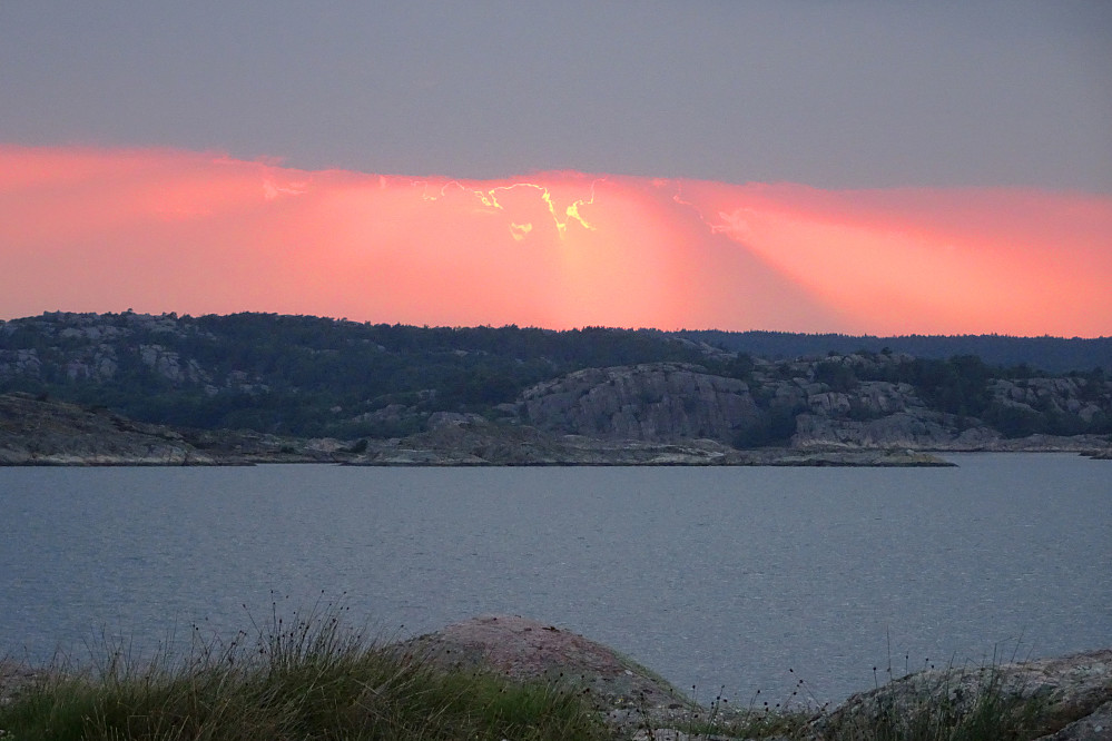 Solen kom på en liten snarvisitt før den gikk ned