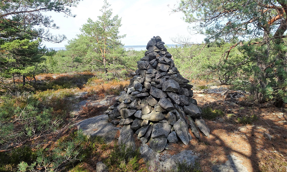 Toppen av Røsholmen er godt markert