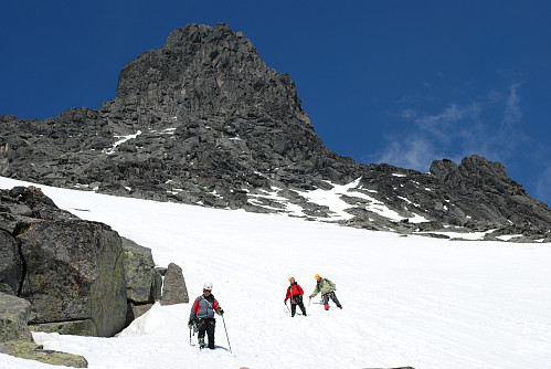 Fortsatt mye snø oppetter tidlig i juli