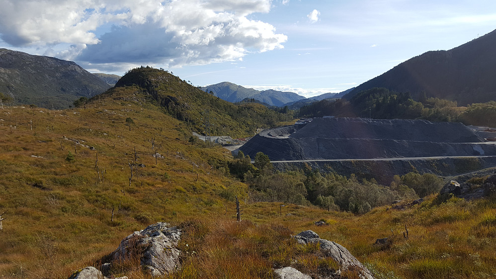 Sørover mot Storenuvarden.